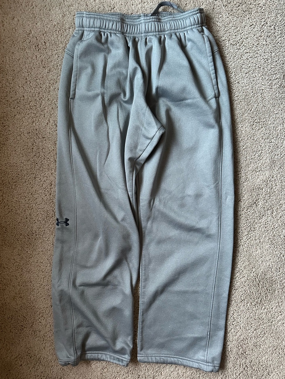 Under Armour loose wide leg sweat pant size medium